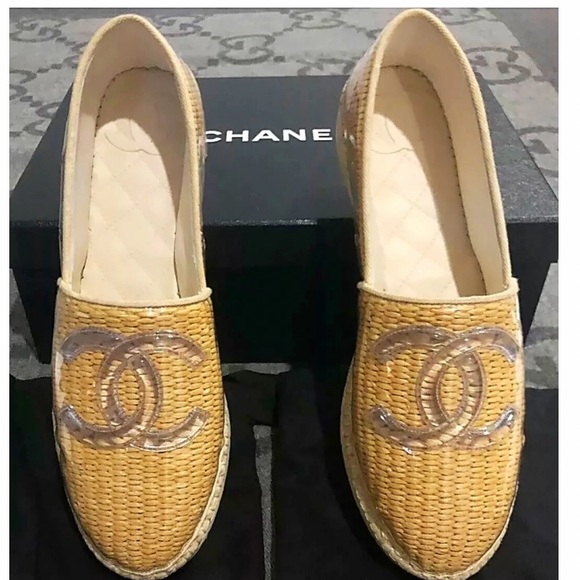 CHANEL Shoes - Chanel Raffia CC Logo Beige Straw Espadrilles SZ42